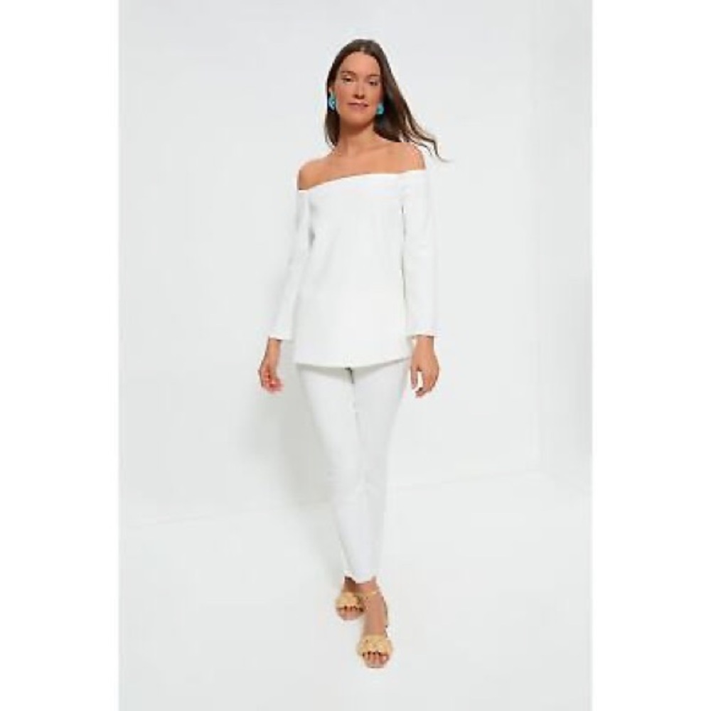 White Miranda Off the Shoulder Blouse
TUCKERNUCK - size large